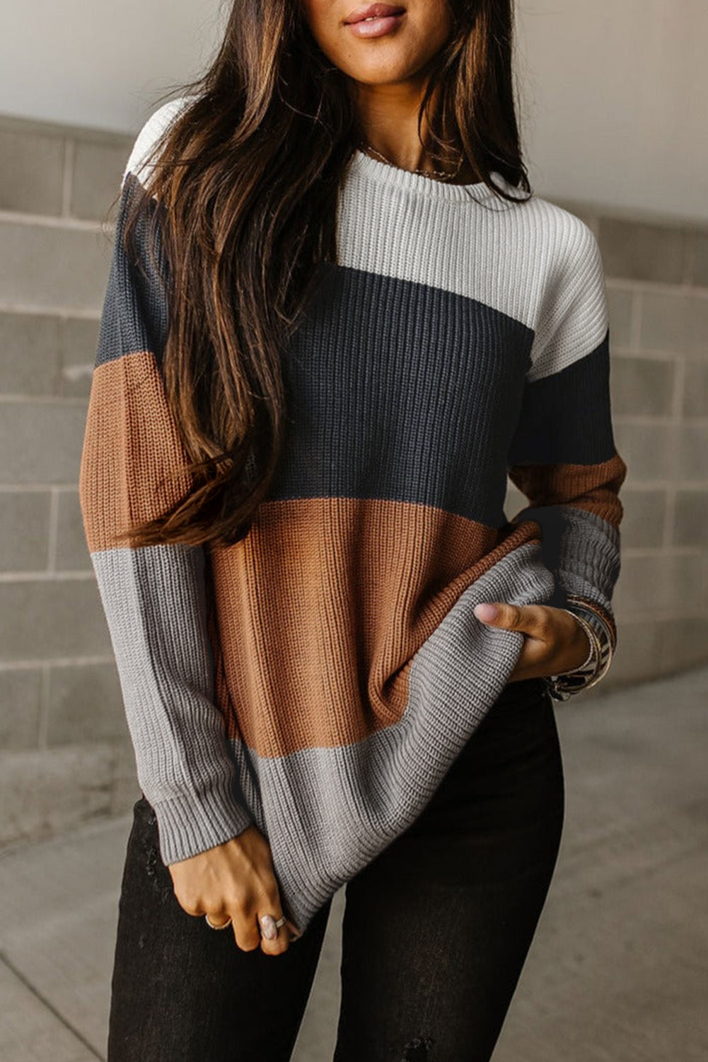 Parchment Color Block Knitted O-neck Pullover Sweater